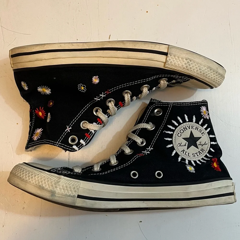 Converse Embroidered Floral Chuck Taylor All Star Black High Top Canvas Shoe 8 - Picture 2 of 8